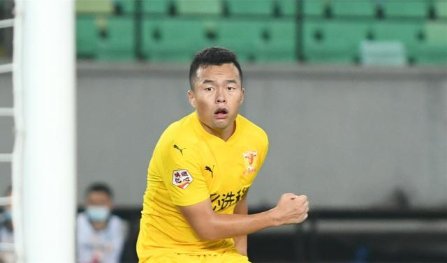 半岛体育-中甲神话延续!四川再平中超队 下回合将创造历史?